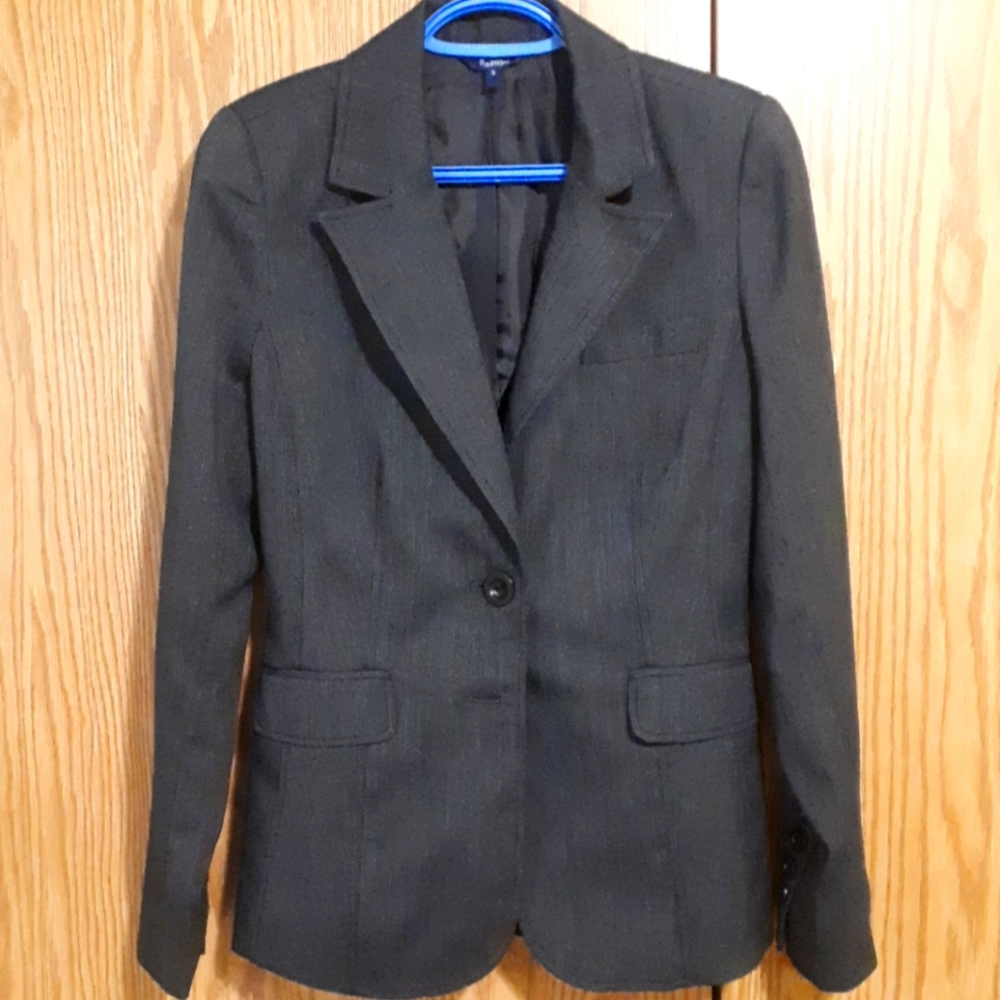 Woman's Reitmans Blazer, Size 5